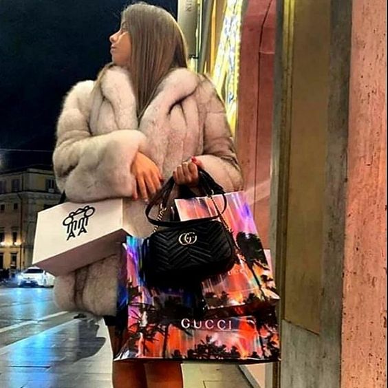 Women In Fur - 2